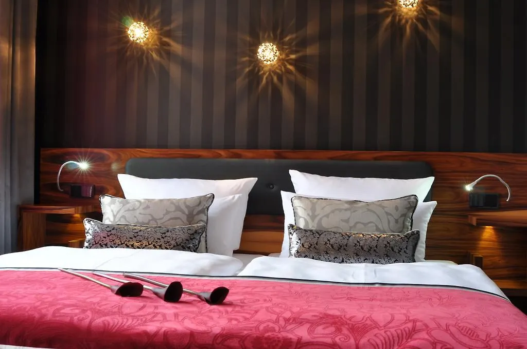 Hotel Gendarm Nouveau Berlin 4*,